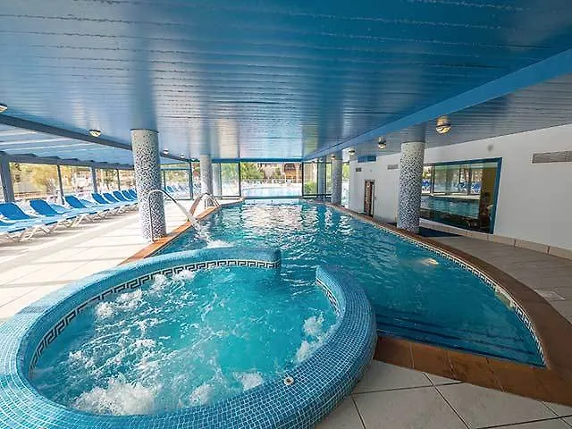 Hotel Blaucel ブラナス 4*,
